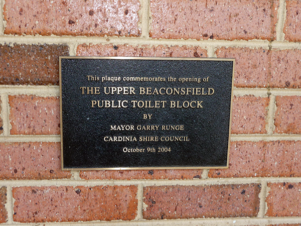 image of Upper Beaconsfield Public Toilet Block plaque