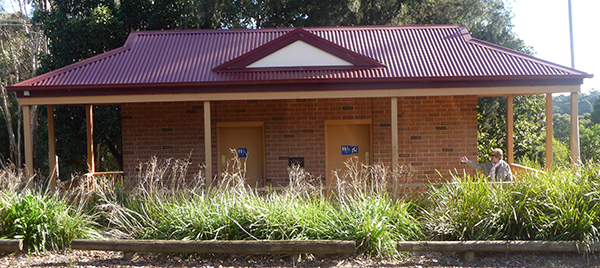 Upper Beaconsfield Public Toilet Block