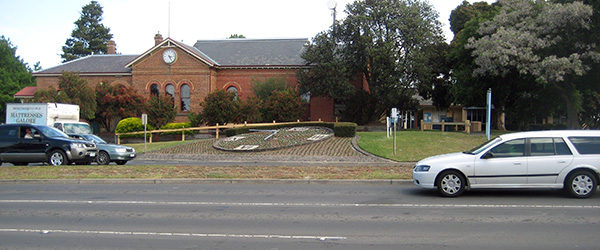 Floral clock