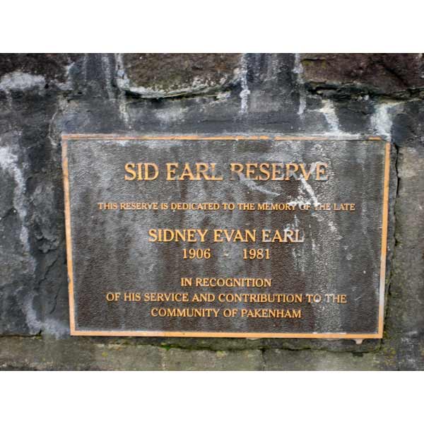 Sid Earl Reserve plaque detail